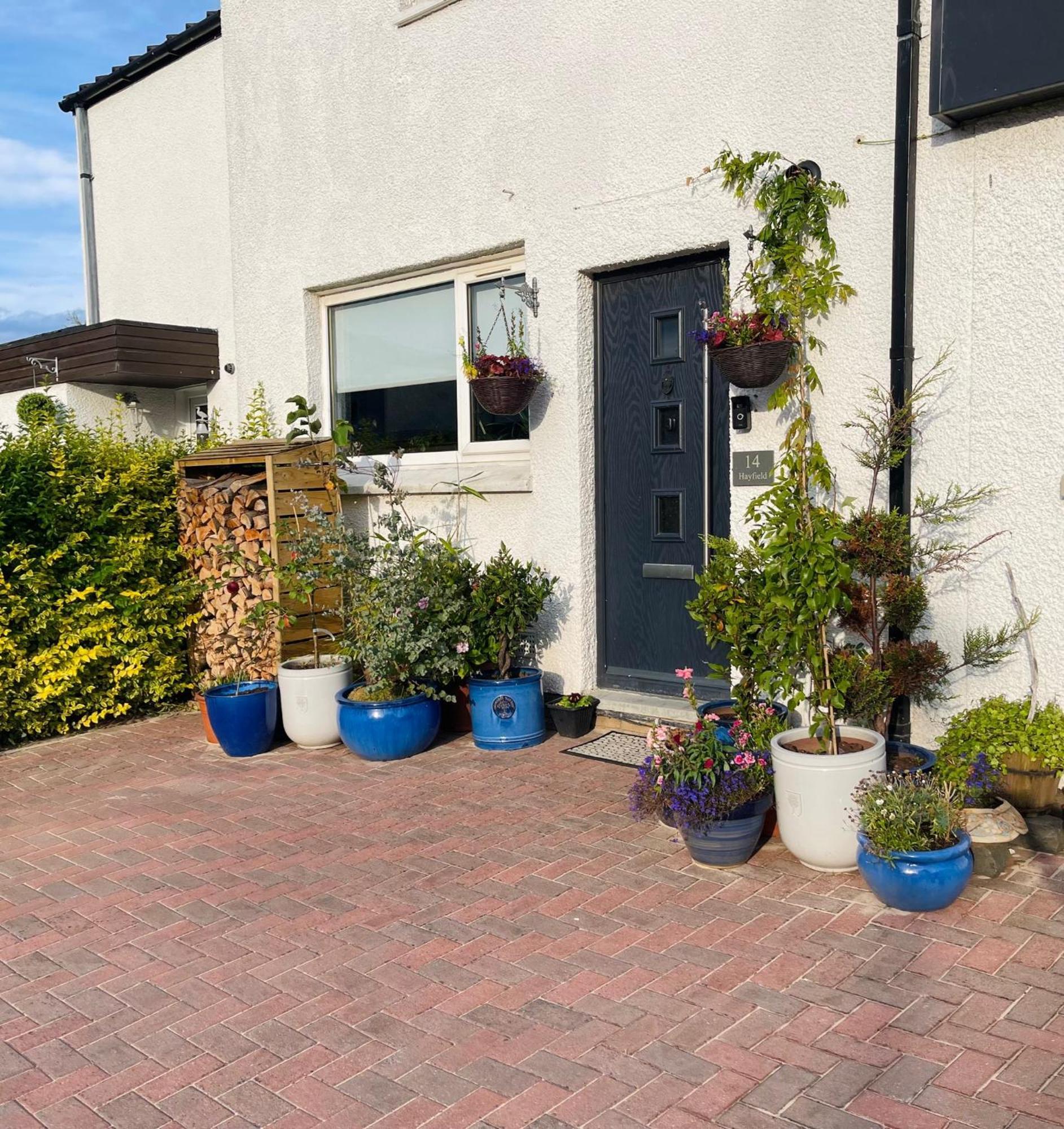 Private Room With Separate Shower And Free Parking Edinburgh Exterior photo